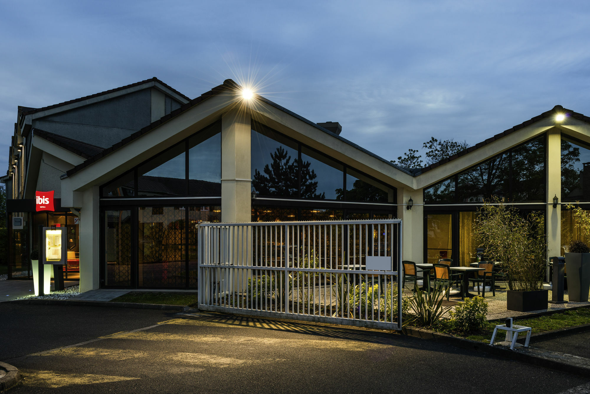 Ibis Cergy Pontoise Le Port Otel Dış mekan fotoğraf